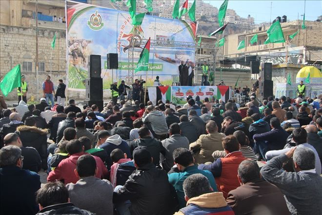 Hamas Hareketi Nablus´ta Kuruluş Yıldönümünü Kutladı