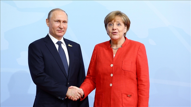 Putin ve Merkel Suriye´yi görüştü