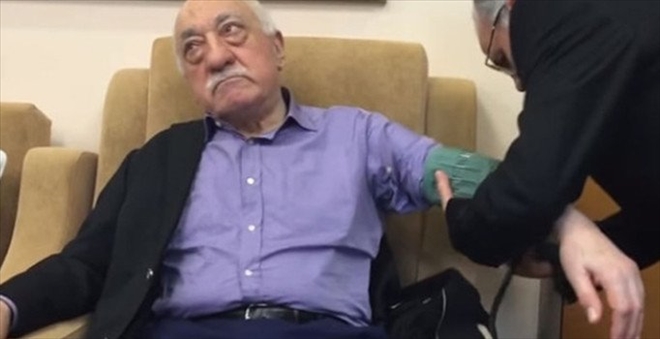 Adalet Bakanı: FETÖ elebaşı Gülen her an iade edilebilir