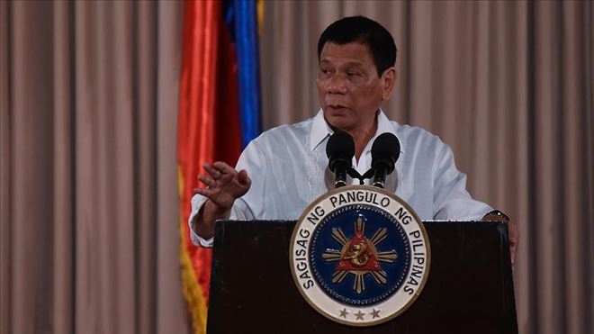 Filipinler Devlet Başkanı Duterte: ABD´nin F16 teklifi işe yaramaz