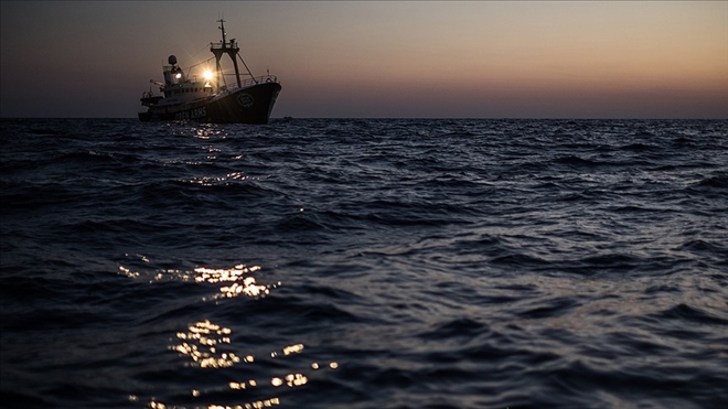 BMMYK: 49 mülteciyi taşıyan gemilere limanları açın