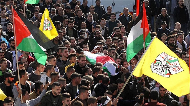 İsrail´in naaşını alıkoyduğu Filistinlinin cenazesi defnedildi