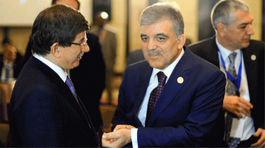 Abdullah Gül ve Ahmet Davutoğlu, Suriye’ye operasyon hakkında konuştu