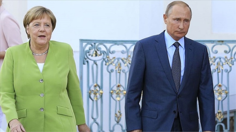 Dünya Merkel ve Putin 3 ülkeyi görüştü