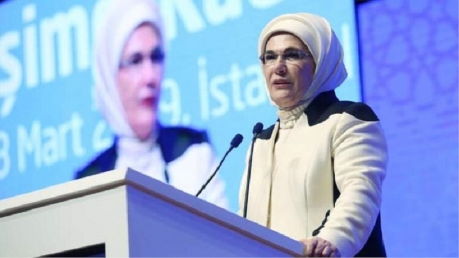 Emine Erdoğan: Kadının güçlenmesini, ailenin mukavemeti ile ters orantılı görmüyorum..