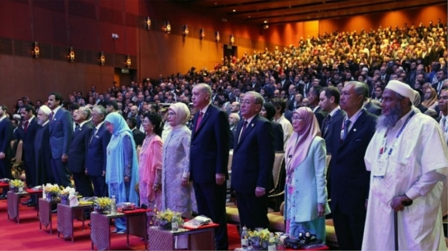 Kuala Lumpur ve Suudi’nin “Bedevi Diplomasisi”