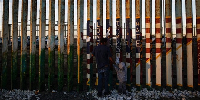 Pentagon´dan Meksika Duvarına 1 Milyar Dolar Destek 