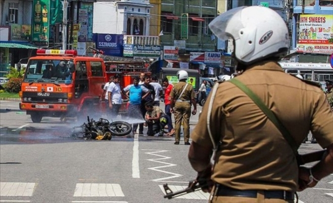 Sri Lanka´da Müslümanlara ait dükkanlara ve araçlara saldırı