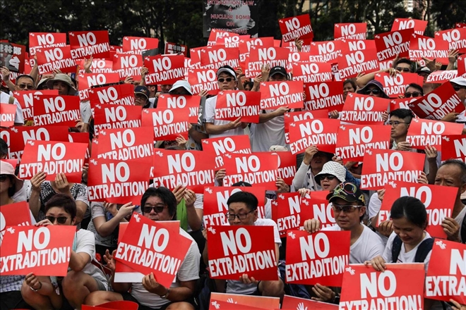 Hong Kong protestoları Çin komünist rejiminin kalbindeki güvensizliği gösteriyor