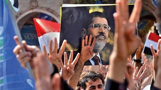 Liseli gençten Mursi yazısı: Rabia´yı darbeden birkaç hafta sonra profillerinden kaldıran büyüklerimiz?