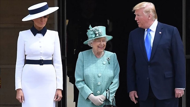 Trump ile Kraliçe 2. Elizabeth bir araya geldi