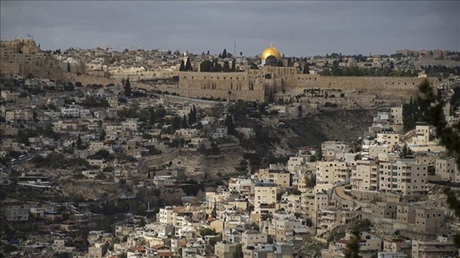 Kudüs Müftüsü: Siyonistlere evini satan Allah´a ihanet etmiş olur