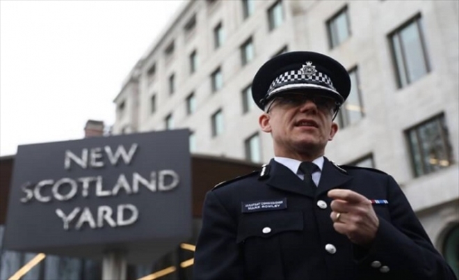 Burası İngiltere: Polis medyadan sızıntı belgelerin iadesini istedi