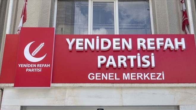 Yeniden Refah Partisi, Saadet Partisi´nin boşalttığı binaya tabelasını astı