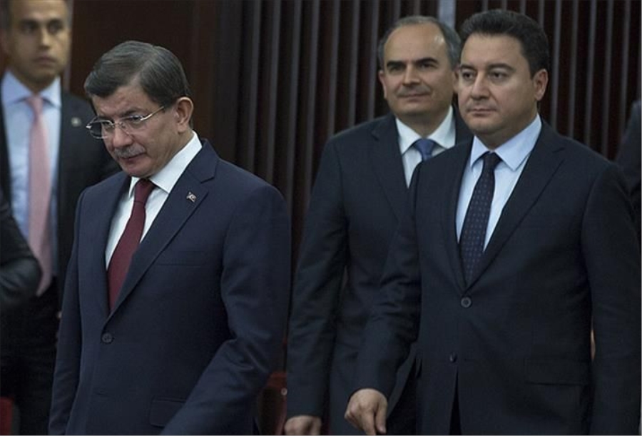 Babacan ile Davutoğlu Meclis