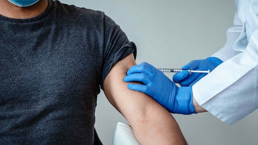 Sağlık Bakanlığından kademeli aşı açıklaması