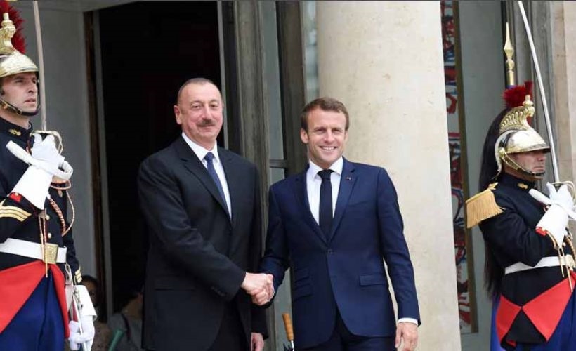 Aliyev ve Macron, Ermenistan-Azerbaycan cephe hattındaki çatışmaları görüştü