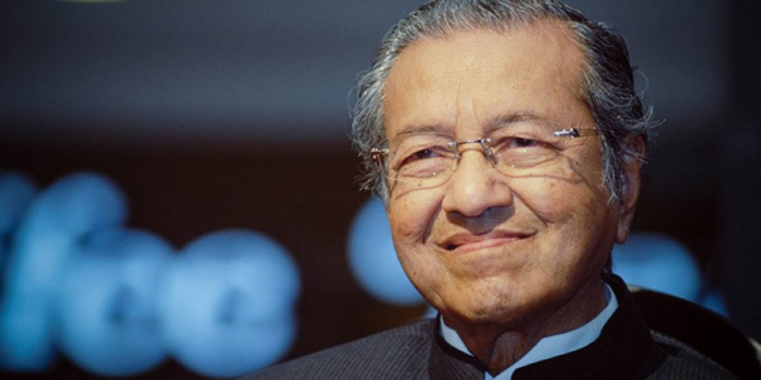 Mahathir Muhammed: ‘Müslümanların da milyonlarca Fransızı öldürme hakkı var ama…’