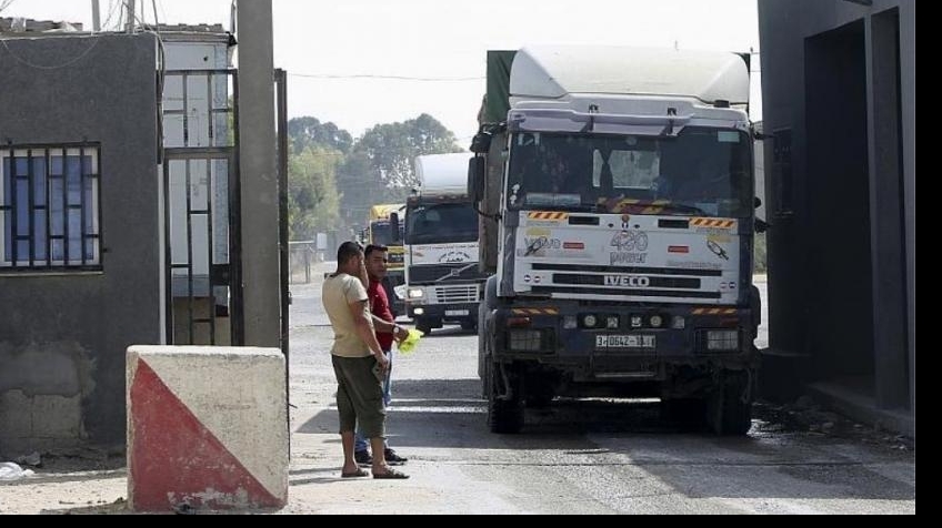 Siyonist İsrail Gazze’nin tek ticaret kapısını kapatıyor