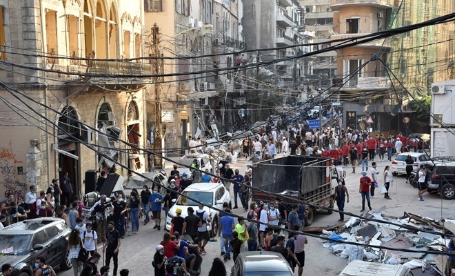Lübnanlılar, şiddetli patlama anında yaşadıklarını anlattı