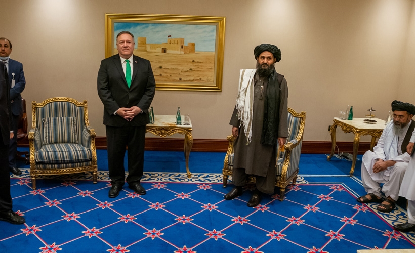 ABD Dışişleri Bakanı Mike Pompeo ile Taliban liderleri ile görüştü