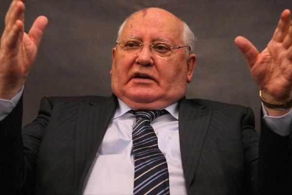Gorbaçov: Rusya, çatışmanın büyümesini engellemeli