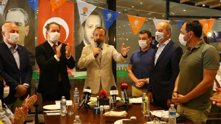 DSP’den Ak Parti’ye transfer: Belediye başkanı, Mustafa Şentop’a teşekkür etti