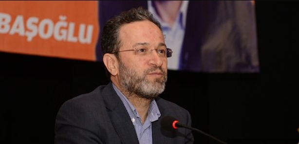 Metin Karabaşoğlu: “Türkiye’de otoriter zihniyetle mücadele edilmiyor, ‘bizden’ olmayan otoriter zihniyetle mücadele ediliyor”