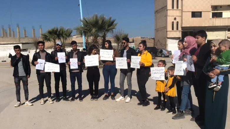 Rojava’da öğretmenlerin gözaltına alınması protesto edildi