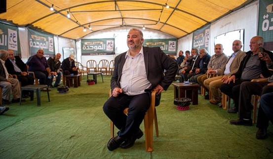 İsrail siyasetinin yeni oyun kurucusu 46 yaşındaki İslamcı Arap lider