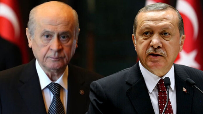 104 amiral bildirisi karşısında Erdoğan ve Bahçeli’deki bariz ton farkı