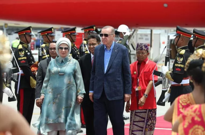 Erdoğan: Temennimiz İyi Parti’nin Altılı Masa’yı terk etmesi