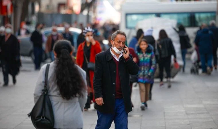 Türk Klinik Mikrobiyoloji ve İnfeksiyon Hastalıkları Derneği: Maske kullanımına mutlaka devam edilmeli
