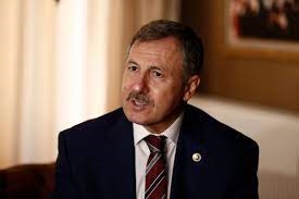 Selçuk Özdağ: ‘Esad, Yazıcıoğlu’na dedi ki, içsavaş ihtimaline karşı plebisit ile Suriye’yi Türkiye’nin bir vilayeti yaparım’
