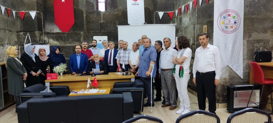 Kayseri Gönüllü Kültür Kuruluşları Derneği’nden, Diyarbakır Anneleri ve Mavi Marmara saldırısına dair basın açıklaması