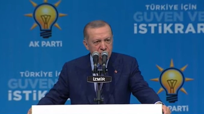 Erdoğan’dan Kılıçdaroğlu’na: “Kimliğinden dolayı sana aba altından sopa gösteriyorlarsa senin de yanında dimdik dururuz Bay Kemal. Yeter ki sen aday ol”