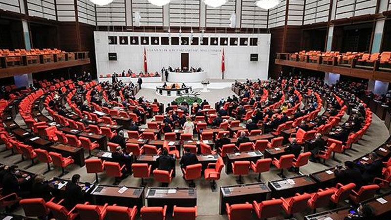 Meclis 3 aylık aranın ardından cumartesi günü açılıyor: Gündemde EYT, yeni ekonomi paketi, sosyal medya yasası, AYM ve RTÜK’e üye seçimi olacak