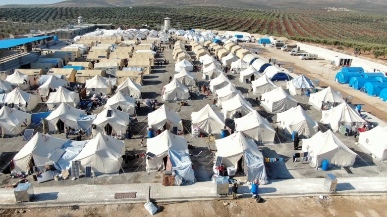 Gözlemevi: Suriye’de depremzede kampında 100’den fazla kişi zehirlendi