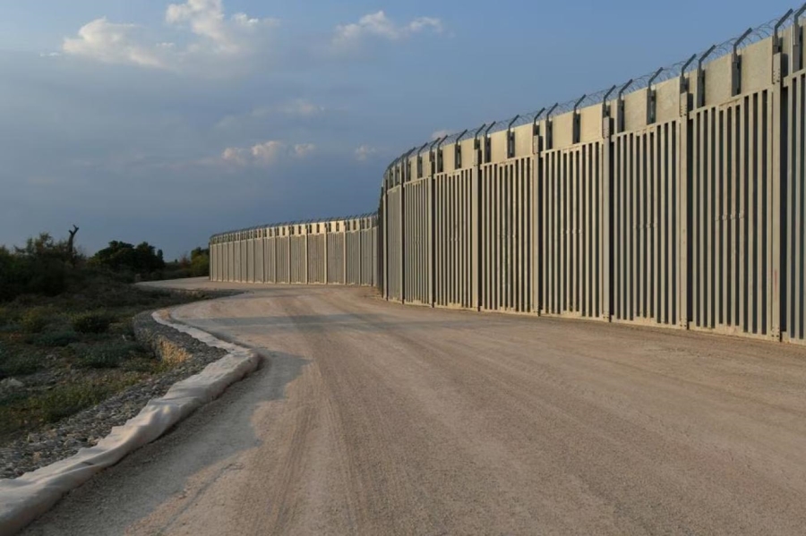 Yunanistan Başbakanı Miçotakis, Türkiye sınırındaki duvar için AB