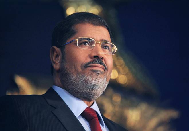 MUHAMMED MURSİ HAKKINDAKİ KARAR ERTELENDİ