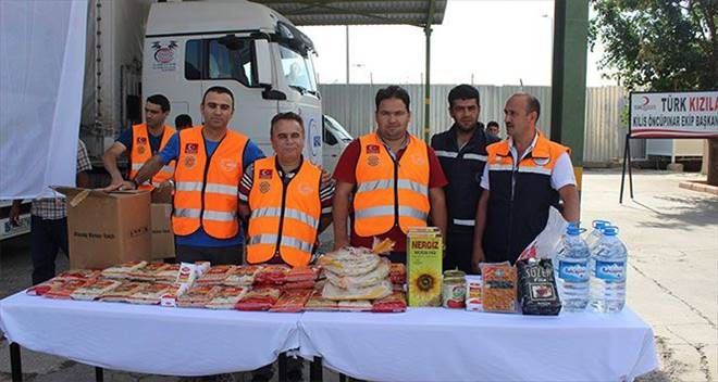 SURİYE´YE 2 TIR GIDA VE TEMEL İHTİYAÇ MALZEMESİ GÖNDERİLDİ