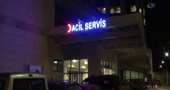ARAÇ ŞARAMPOLE UÇTU: 3 ÖLÜ 2 YARALI