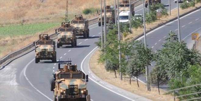 SINIRA ASKERİ SEVKİYAT
