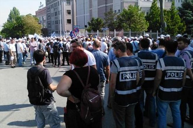 KESK üyelerine polis müdahalesi