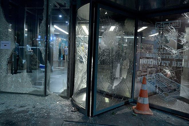 Hürriyet gazetesi protestosunda 6 gözaltı