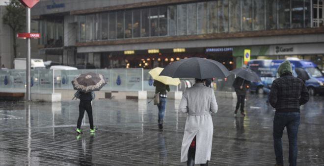 İstanbul´a akşam saatlerinde yağmur geliyor