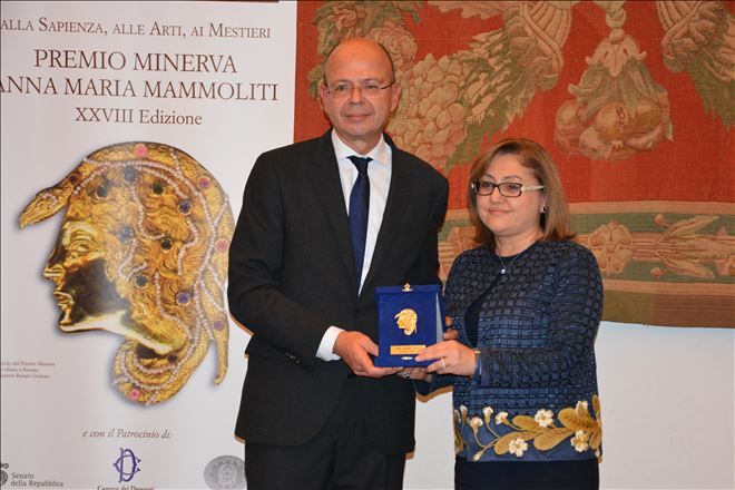 Şahin´e İtalya´dan ödül