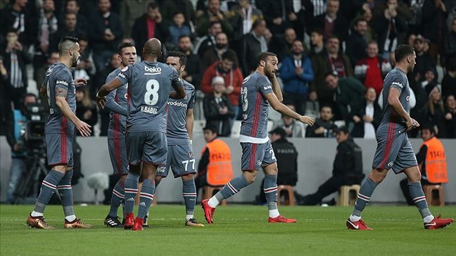 Beşiktaş, Vodafone Park´taki 100. golünü kutladı