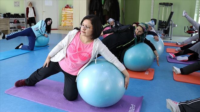 Vanlı kadınlar ´yaşam merkezi´nde sosyalleşiyor