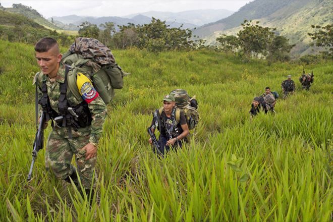 FARC´ın çıktığı bölgelere silahlı çeteler yerleşti